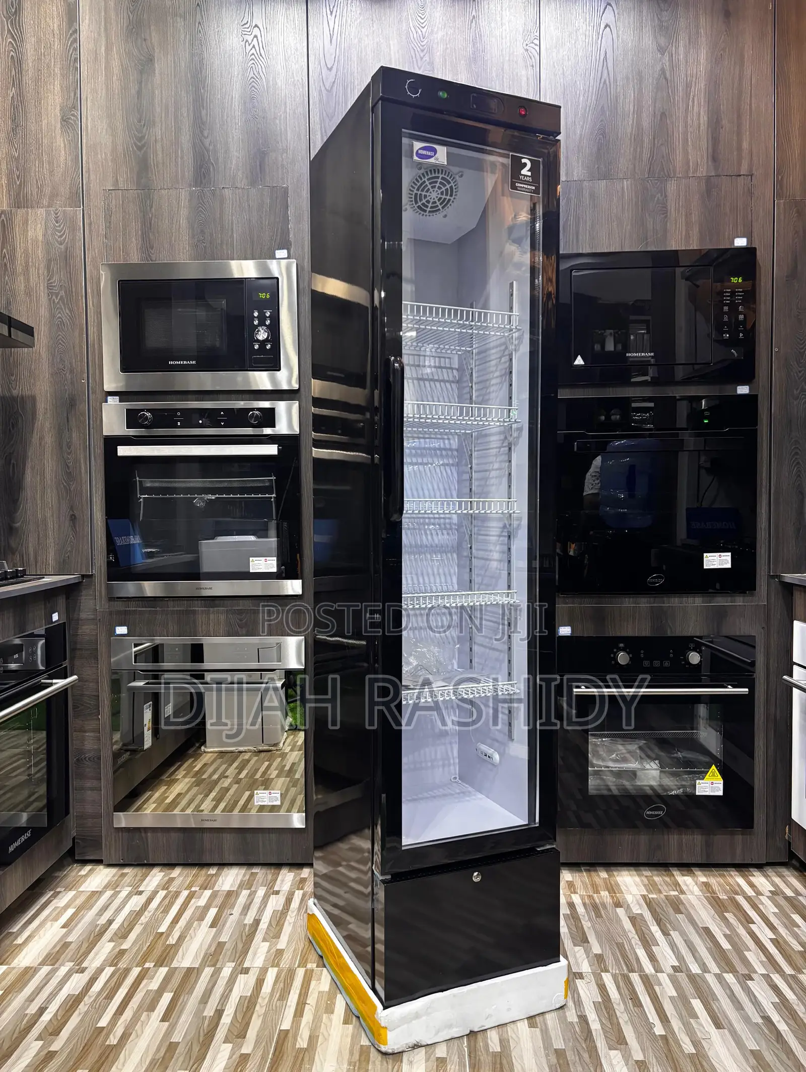 Fridge Showcase