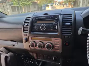 Nissan Navara 2007 Black