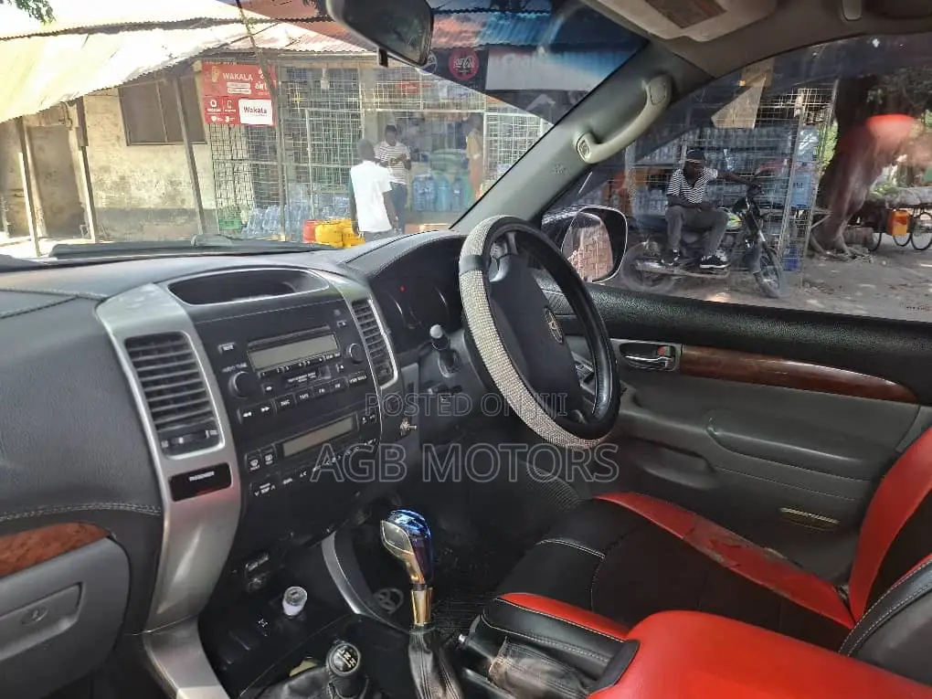 Toyota Land Cruiser Prado 2005 Black
