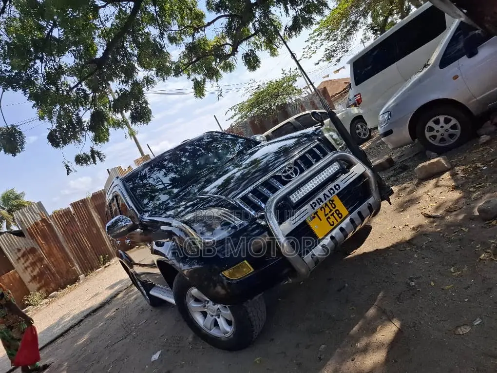 Toyota Land Cruiser Prado 2005 Black