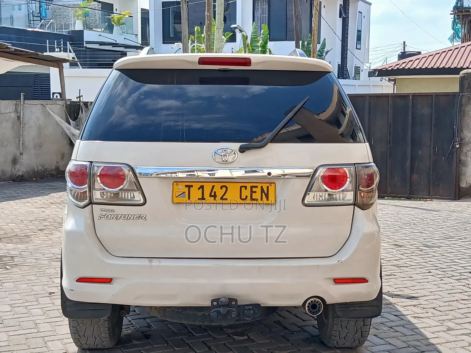 Toyota Fortuner 2009 White