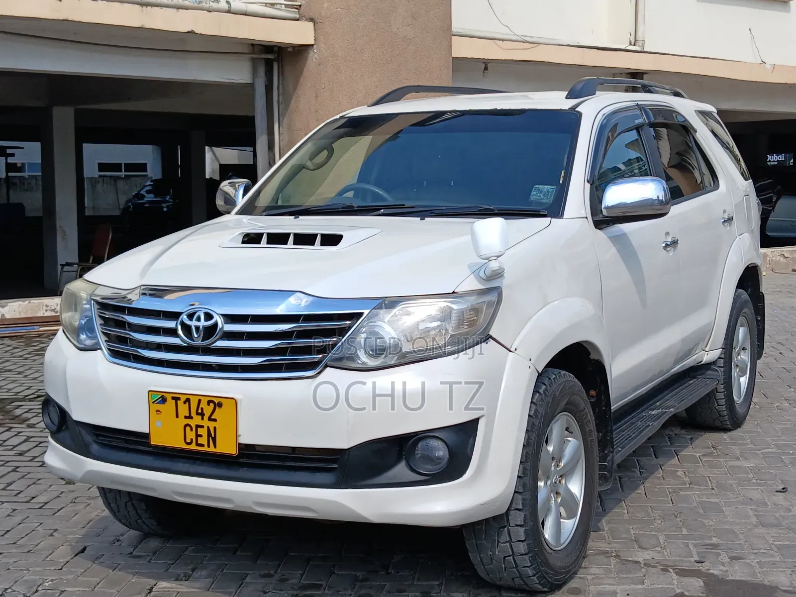 Toyota Fortuner 2009 White