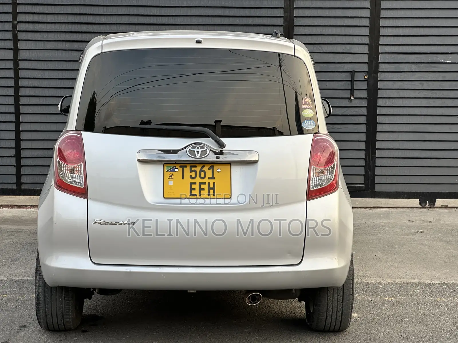 Toyota Ractis 2008 Silver