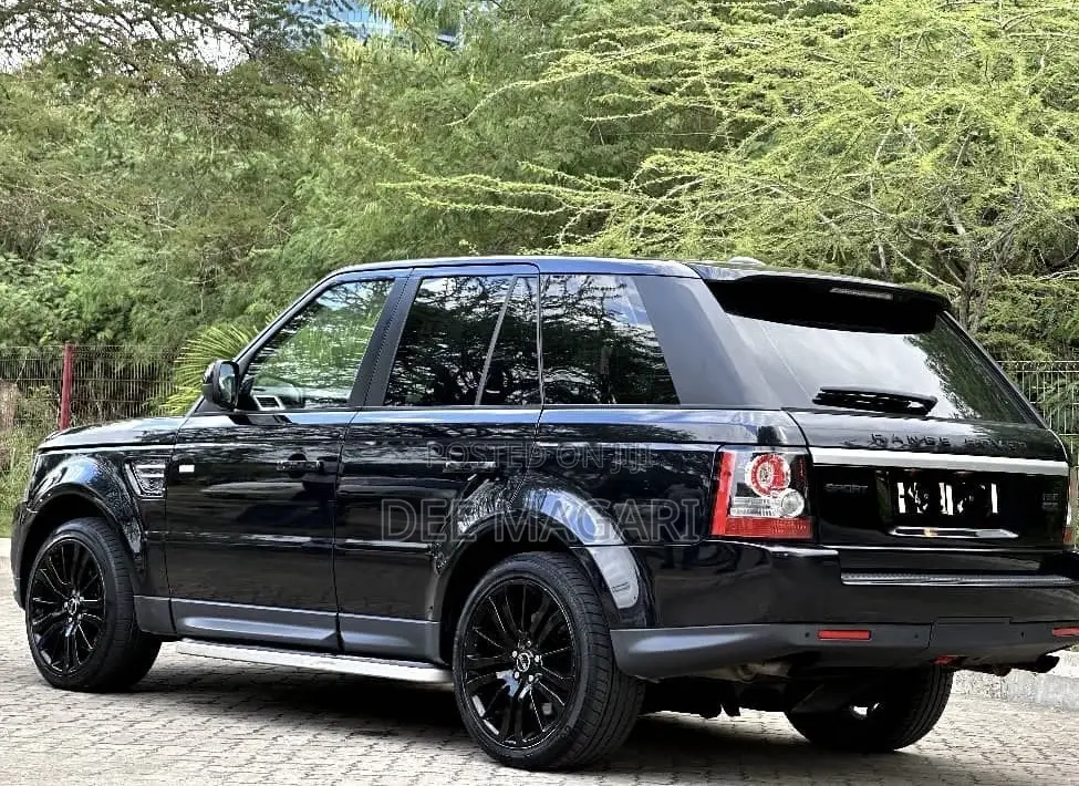 Land Rover Range Rover Sport HSE 4x4 (5.0L 8cyl 6A) 2011 Black