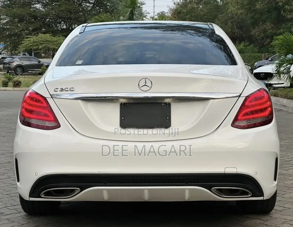 Mercedes-Benz C200 2014 White