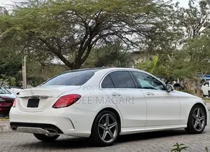 Mercedes-Benz C200 2014 White
