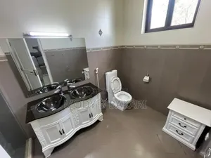 Furnished 4bdrm Villa in Ada Estate for rent