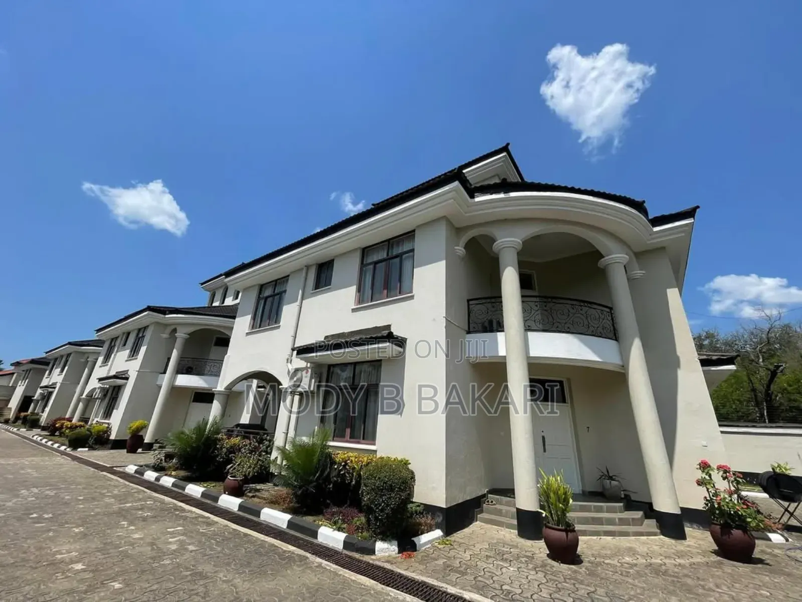 Furnished 4bdrm Villa in Ada Estate for rent