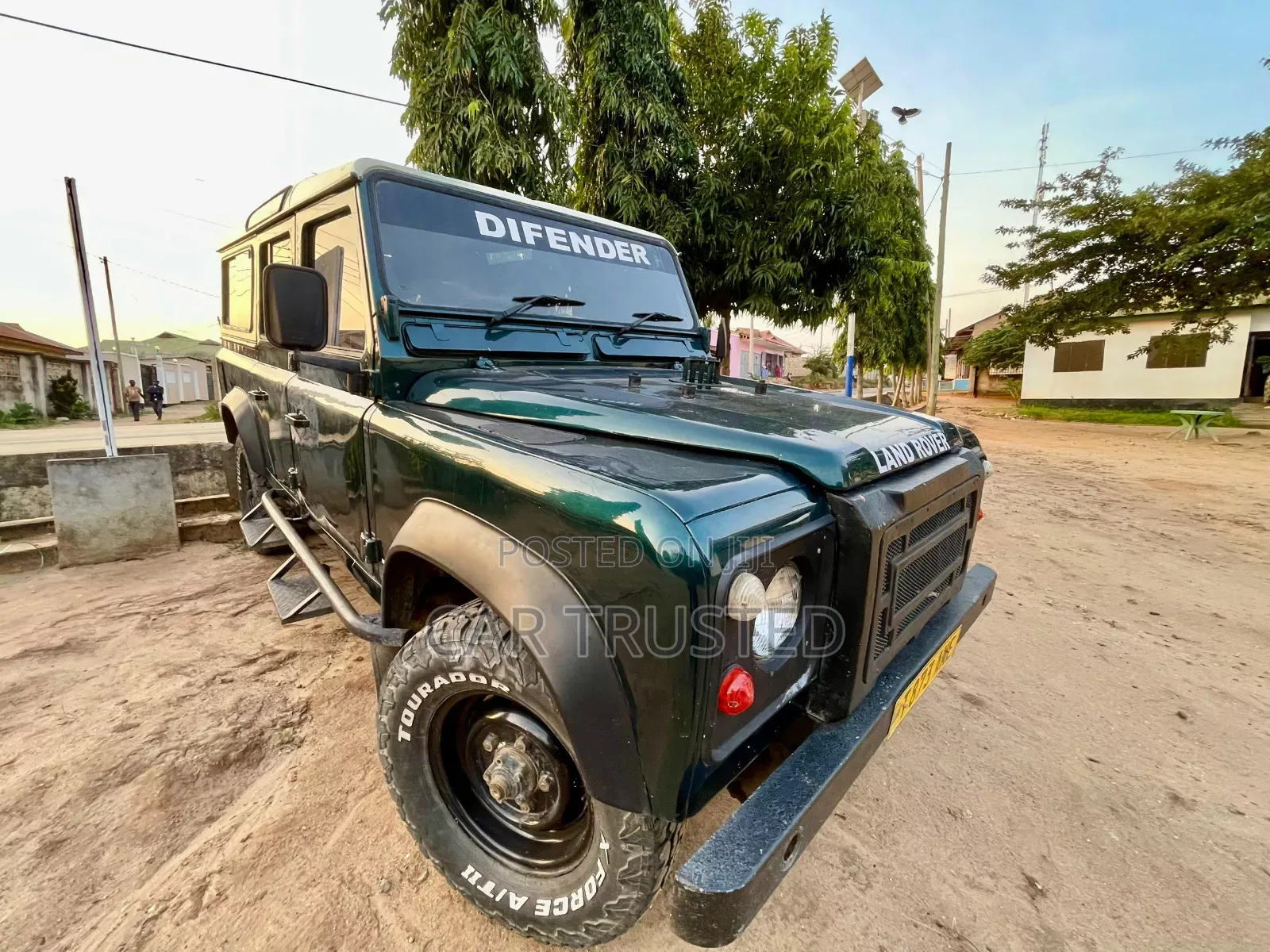Land Rover Defender 1999 Green