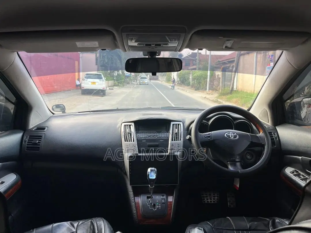 Toyota Harrier 2004 Black