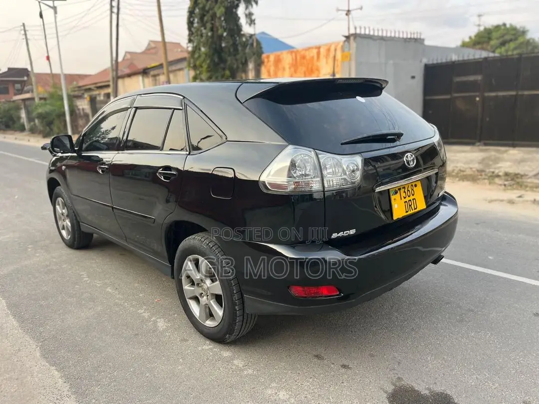 Toyota Harrier 2004 Black