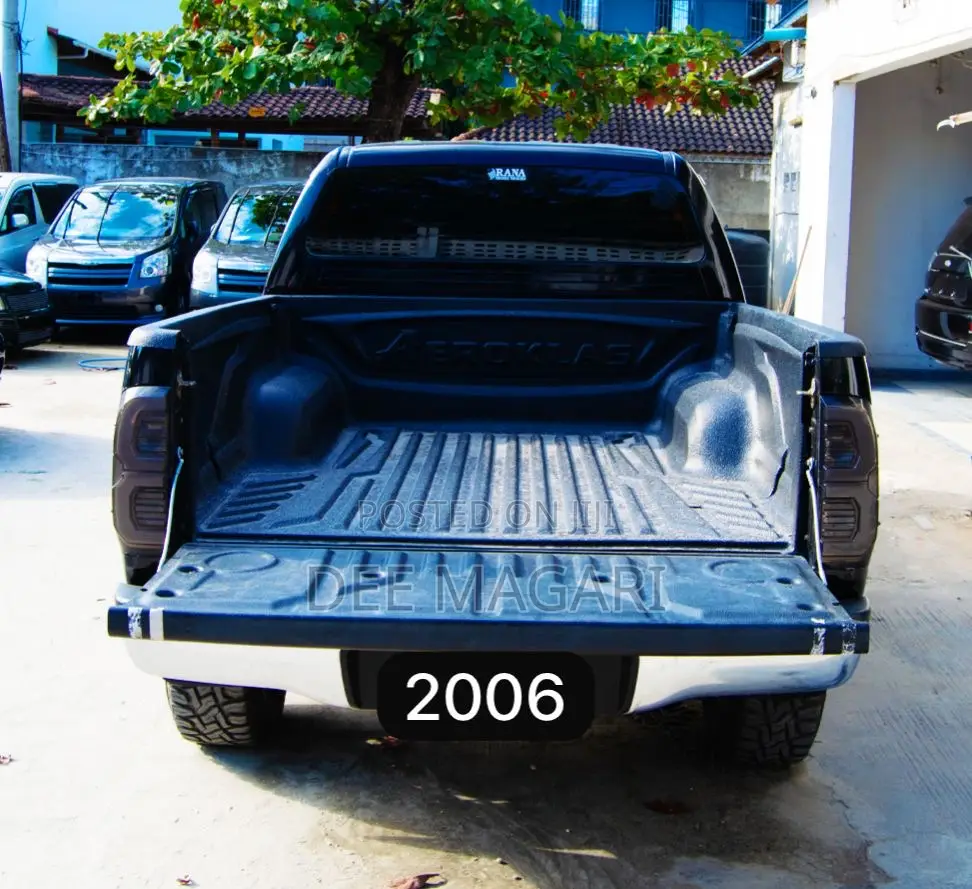 Toyota Hilux 3.0 D-4D Double Cab 4x4 Raider 2006 Black