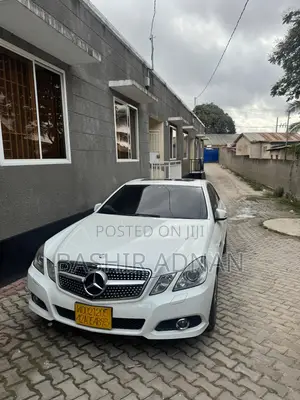 Mercedes-Benz E300 2011 White