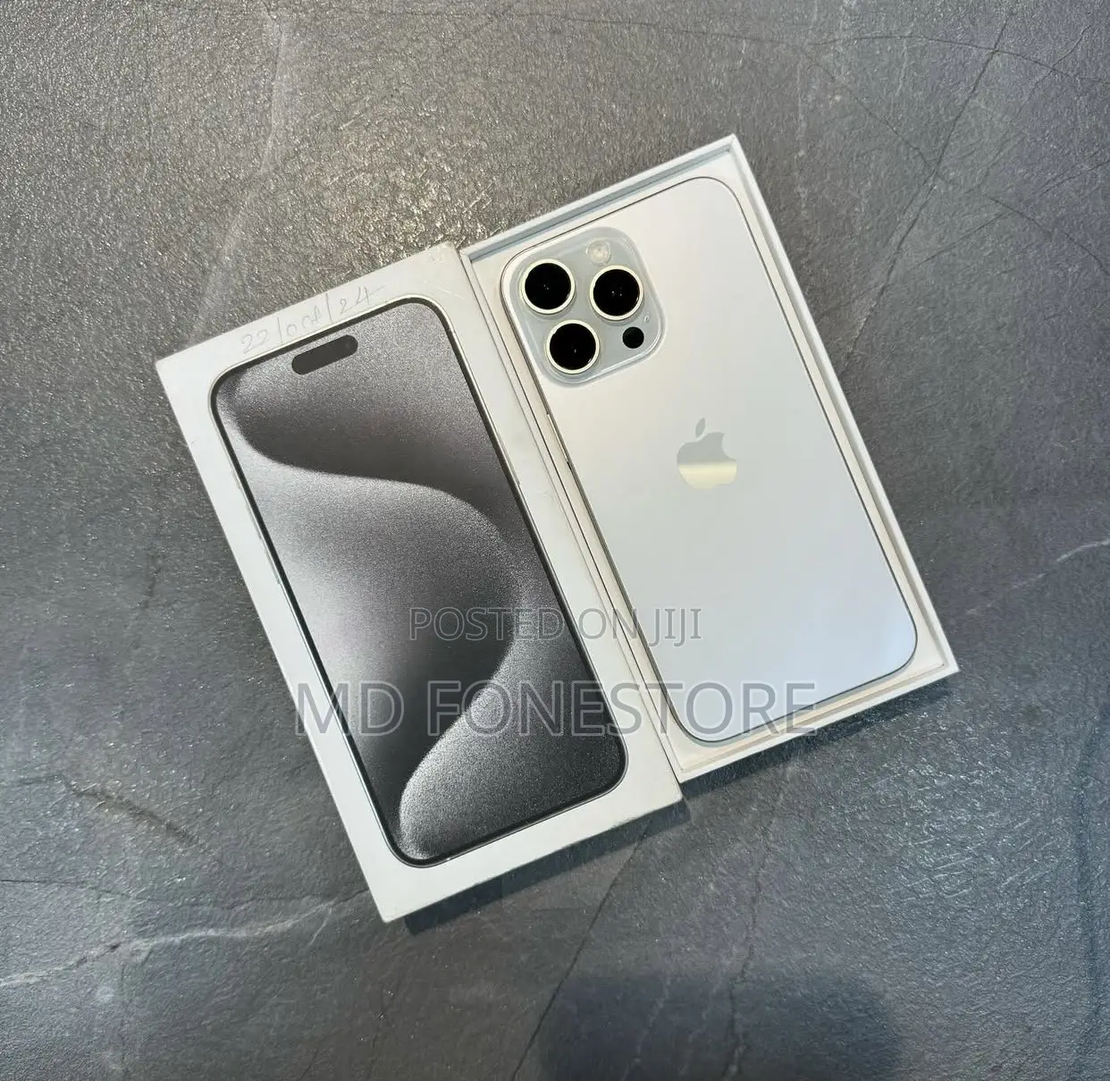 New Apple iPhone 15 Pro Max 256 GB White