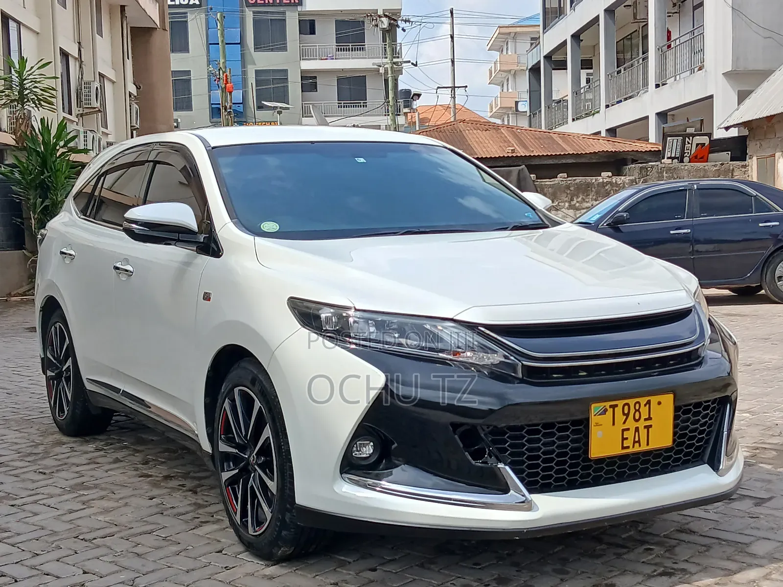 Toyota Harrier 2016 White