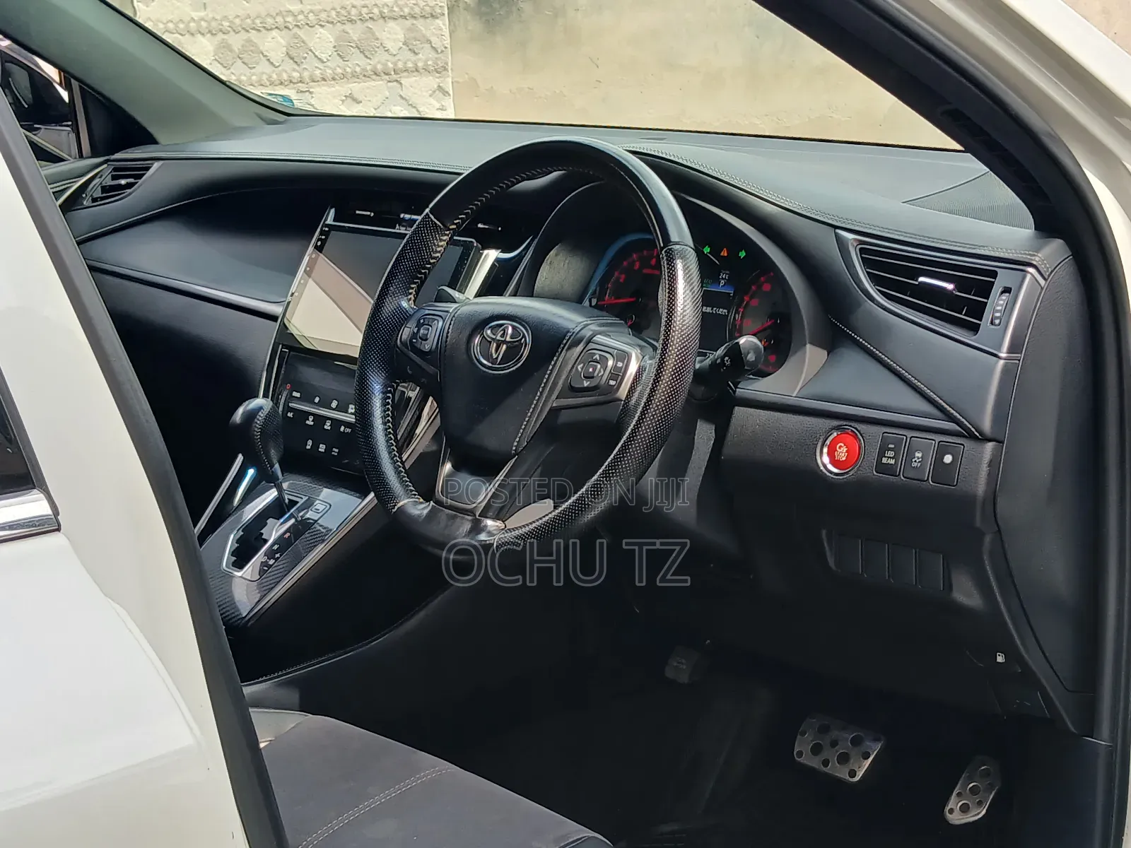 Toyota Harrier 2016 White