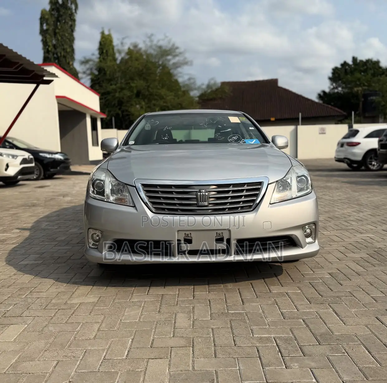 Toyota Crown 2010 Silver