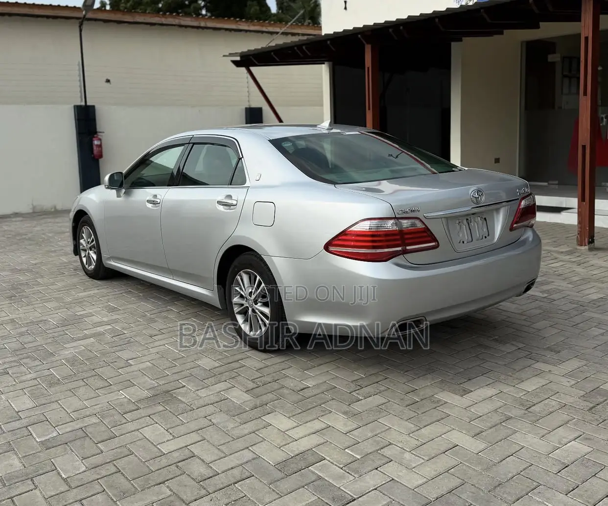 Toyota Crown 2010 Silver