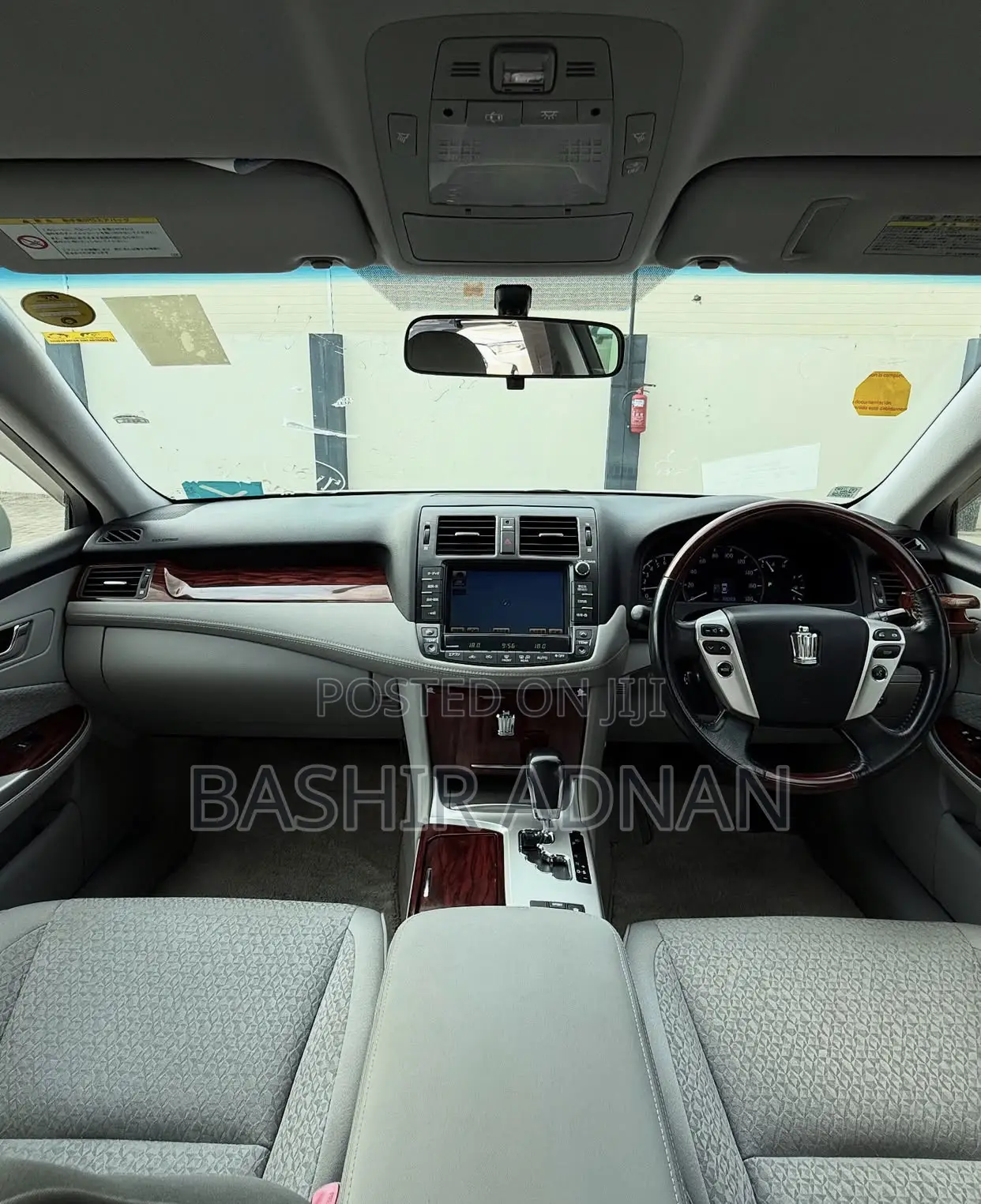 Toyota Crown 2010 Silver