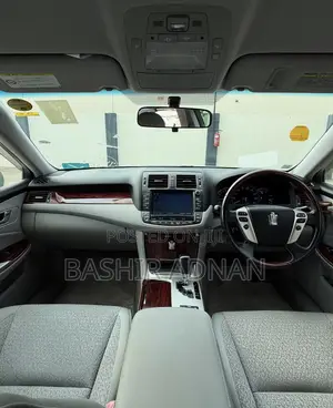 Toyota Crown 2010 Silver