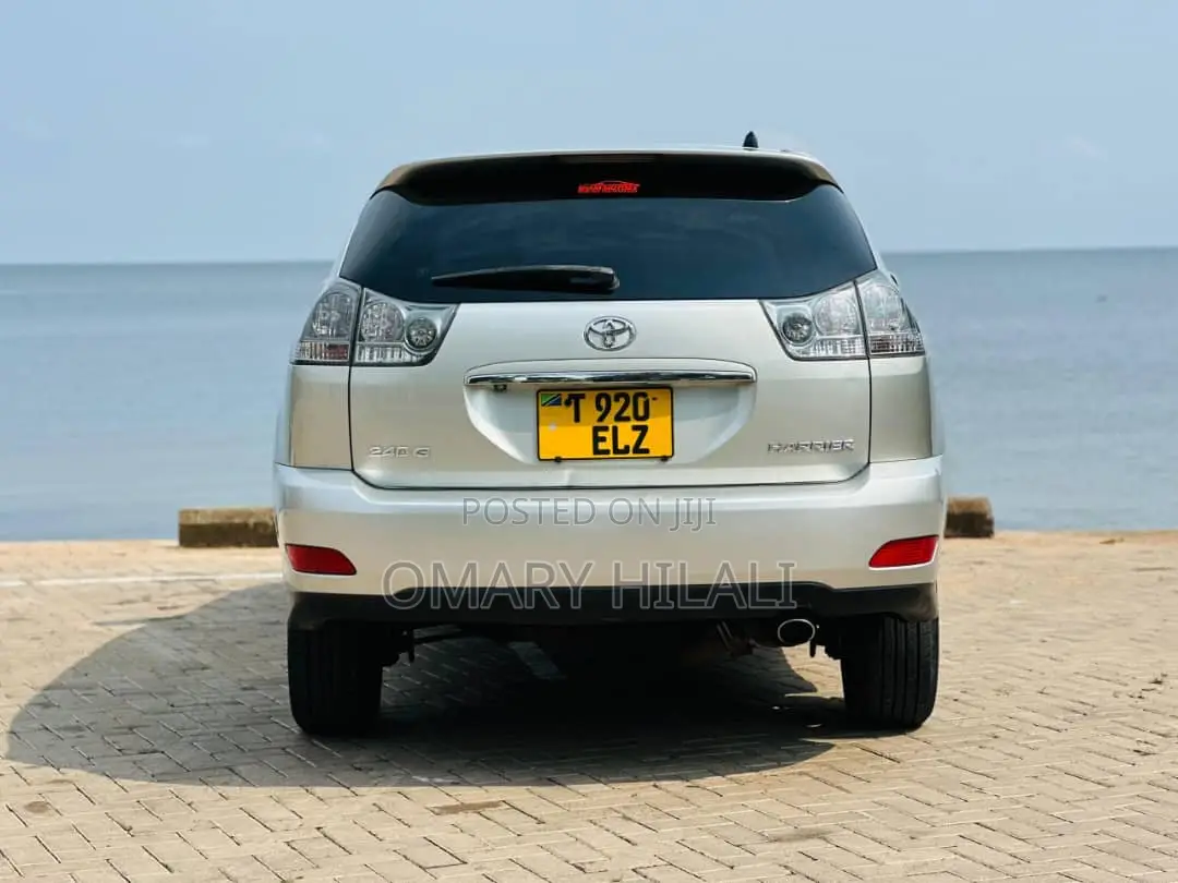 Toyota Harrier 2003 Silver