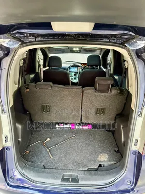 Toyota Ractis 2005 Blue
