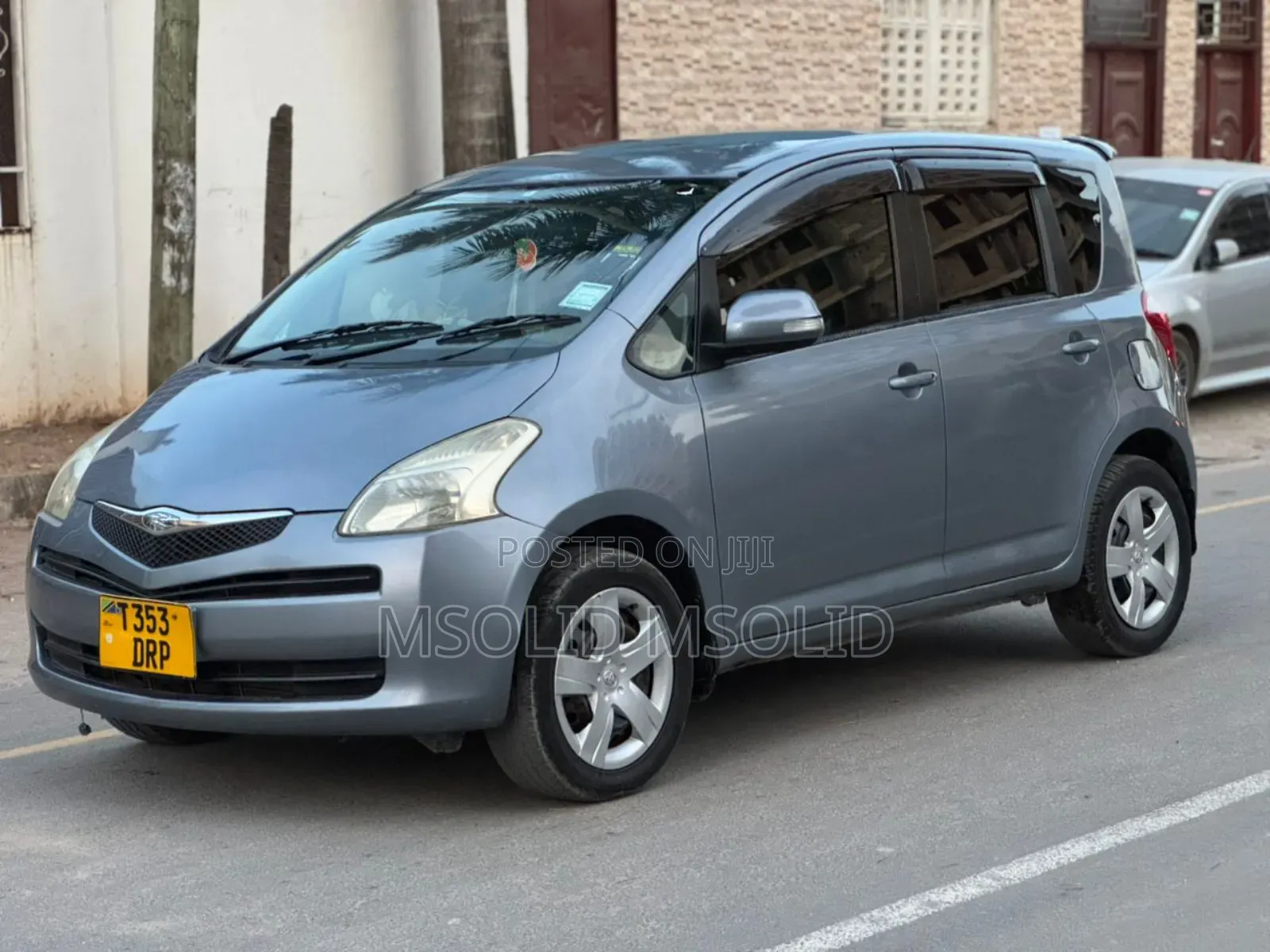 Toyota Ractis 2008 Gray