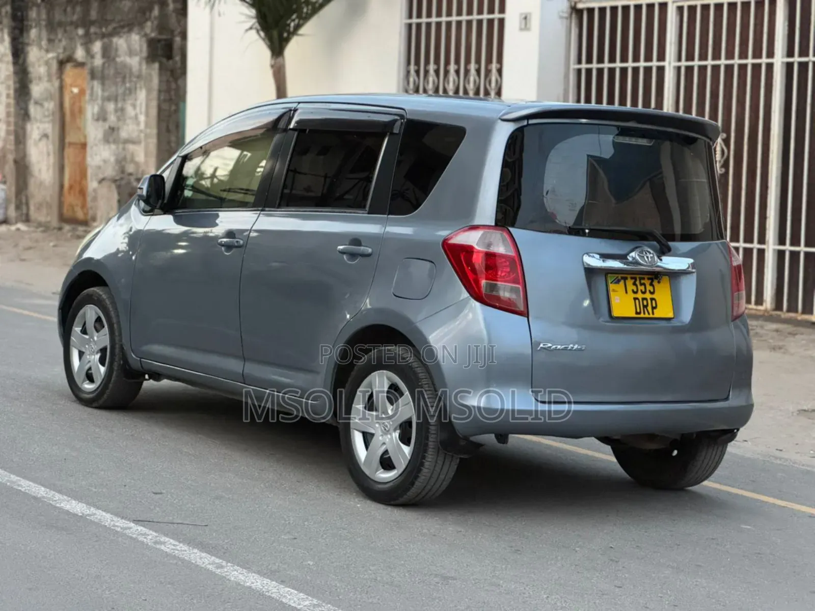Toyota Ractis 2008 Gray