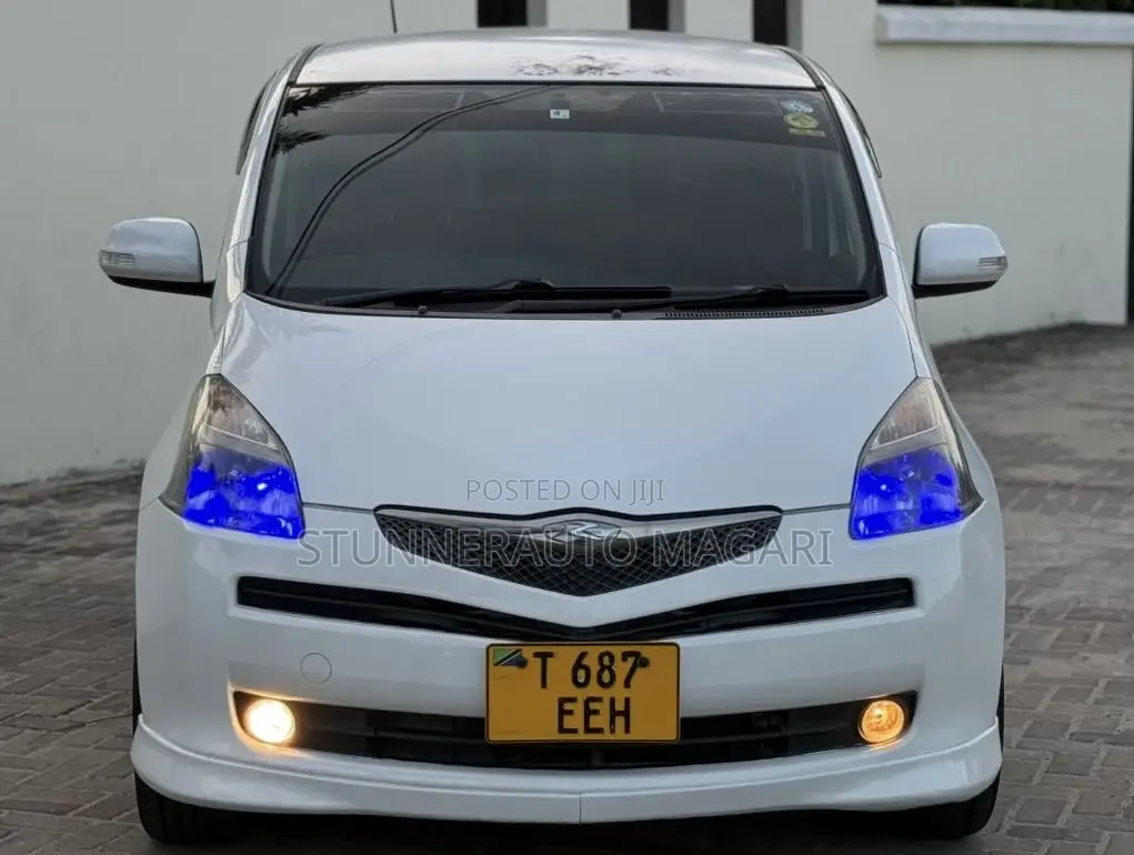 Toyota Ractis 2005 White