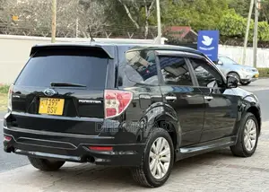 Subaru Forester 2011 Black