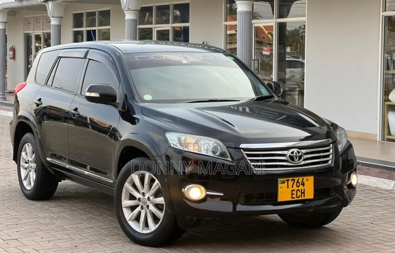 Toyota Vanguard 2010 Black