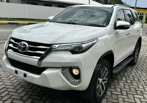 Toyota Fortuner 2018 Off white