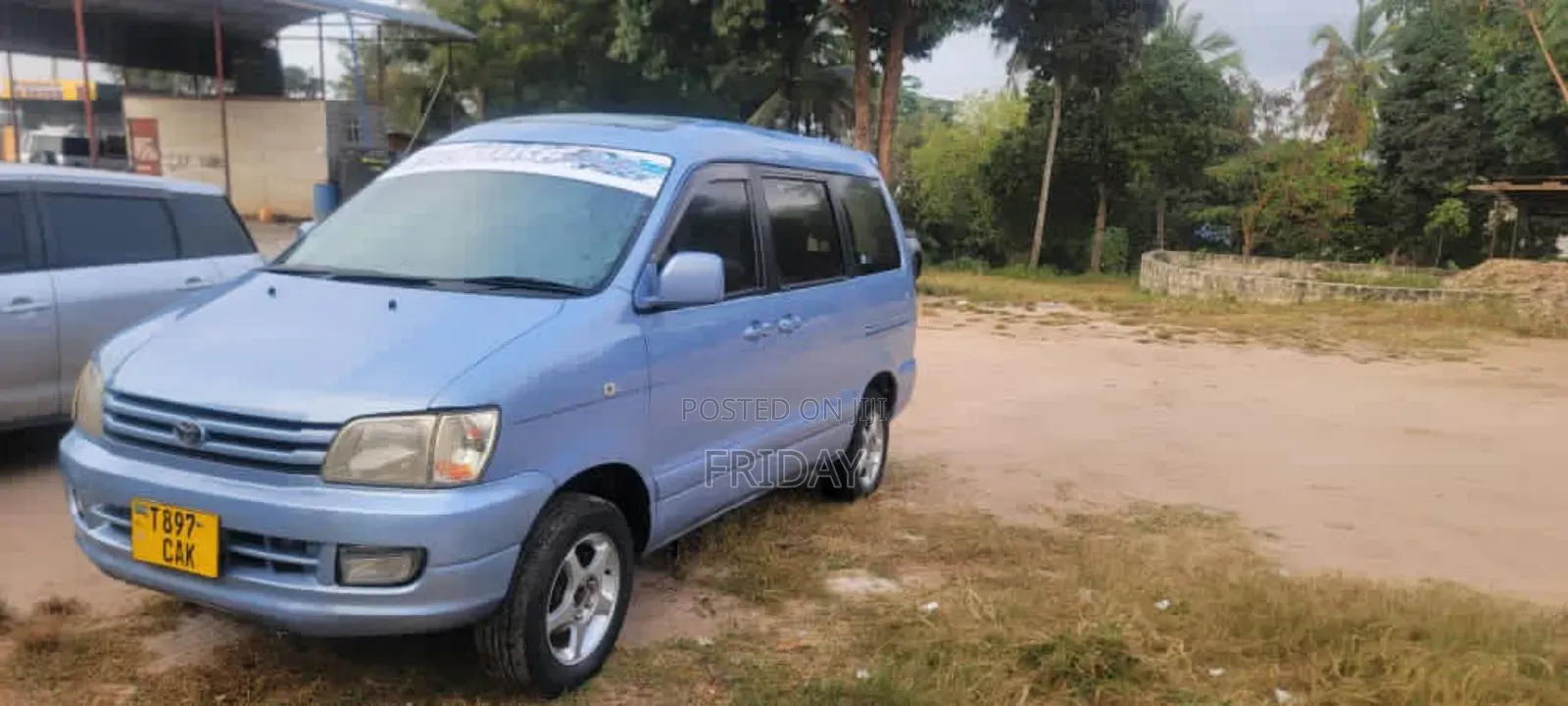 Toyota Noah 2003 Blue