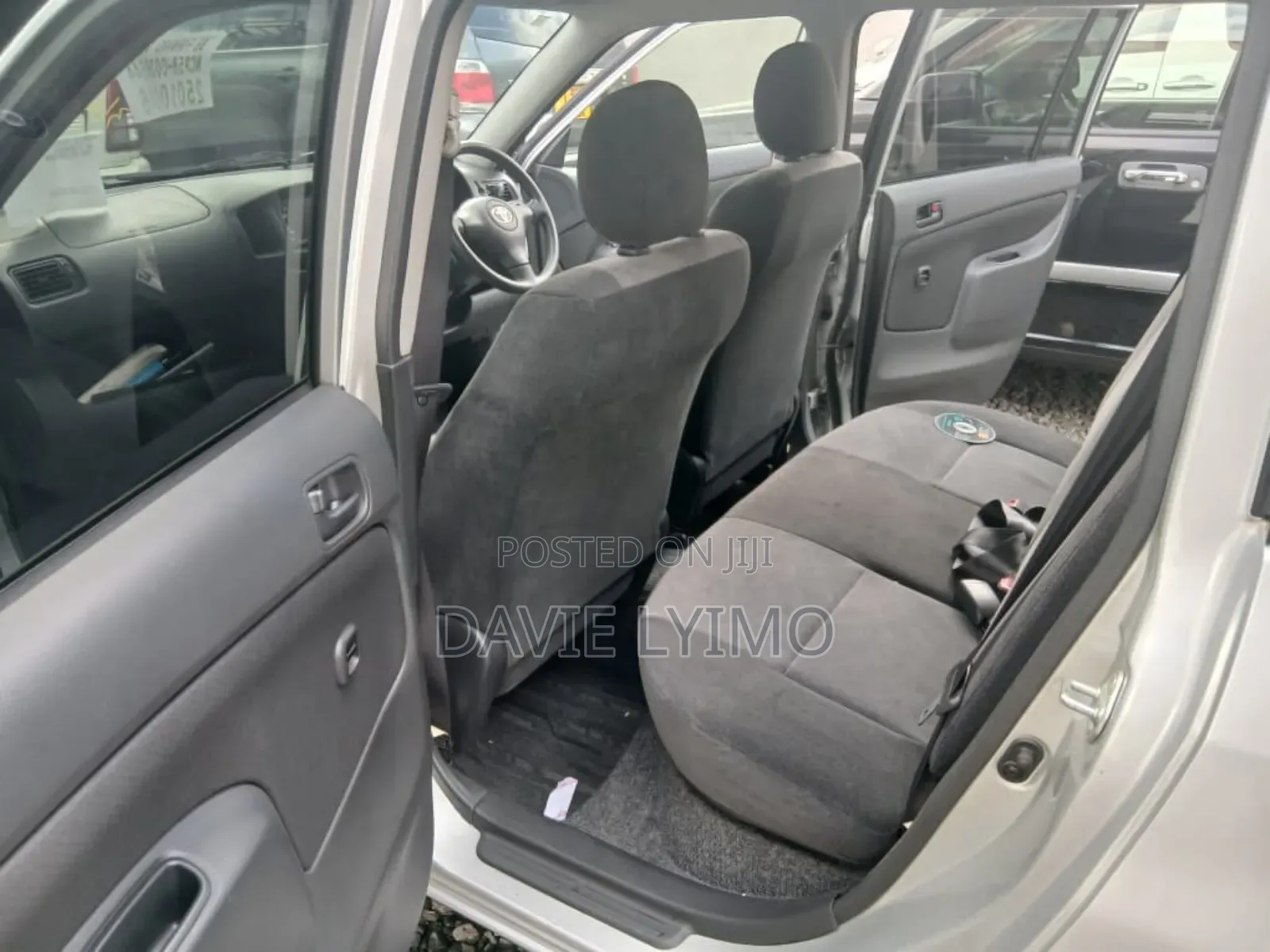 Toyota Succeed 2004 Silver