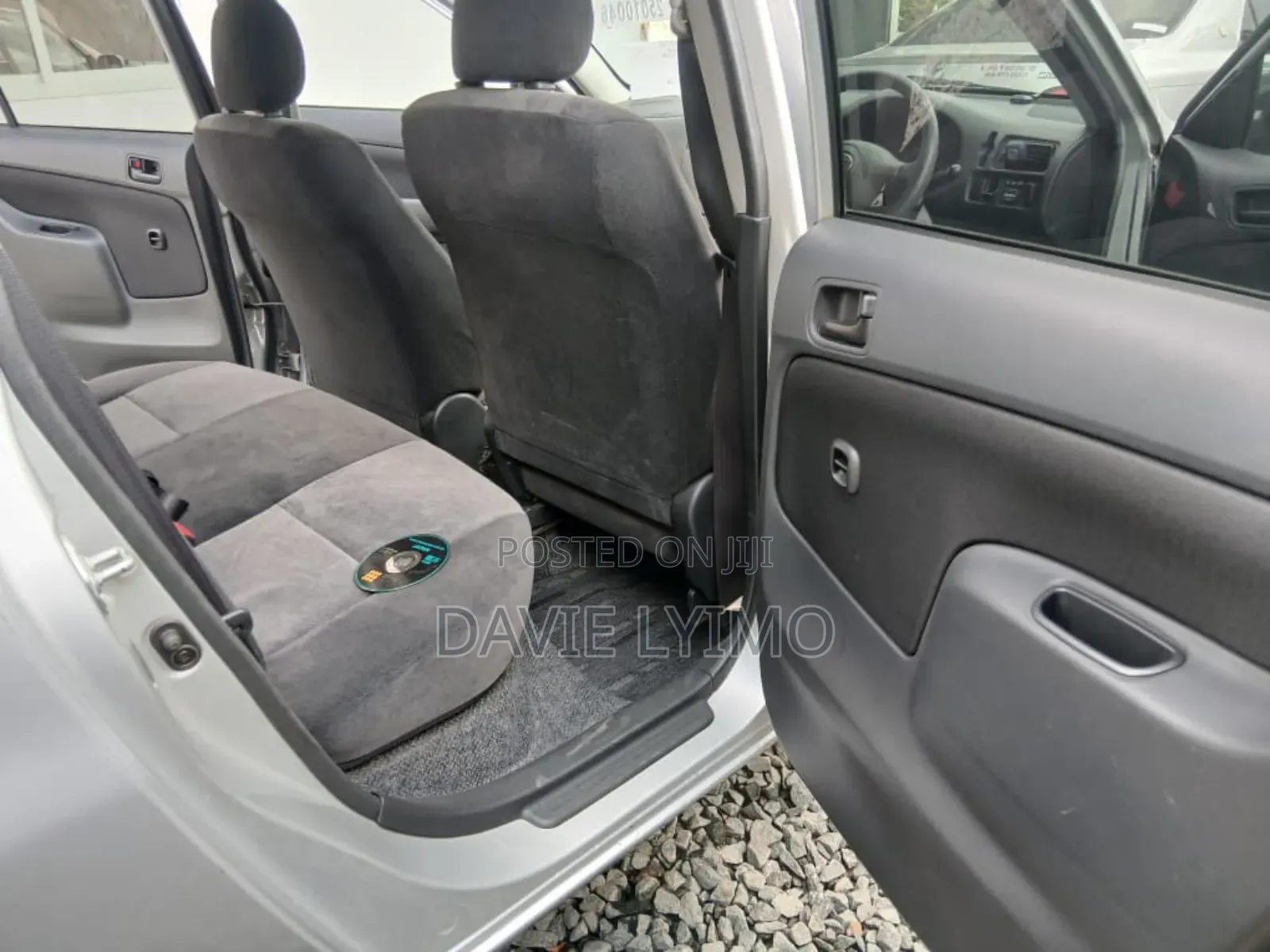 Toyota Succeed 2004 Silver
