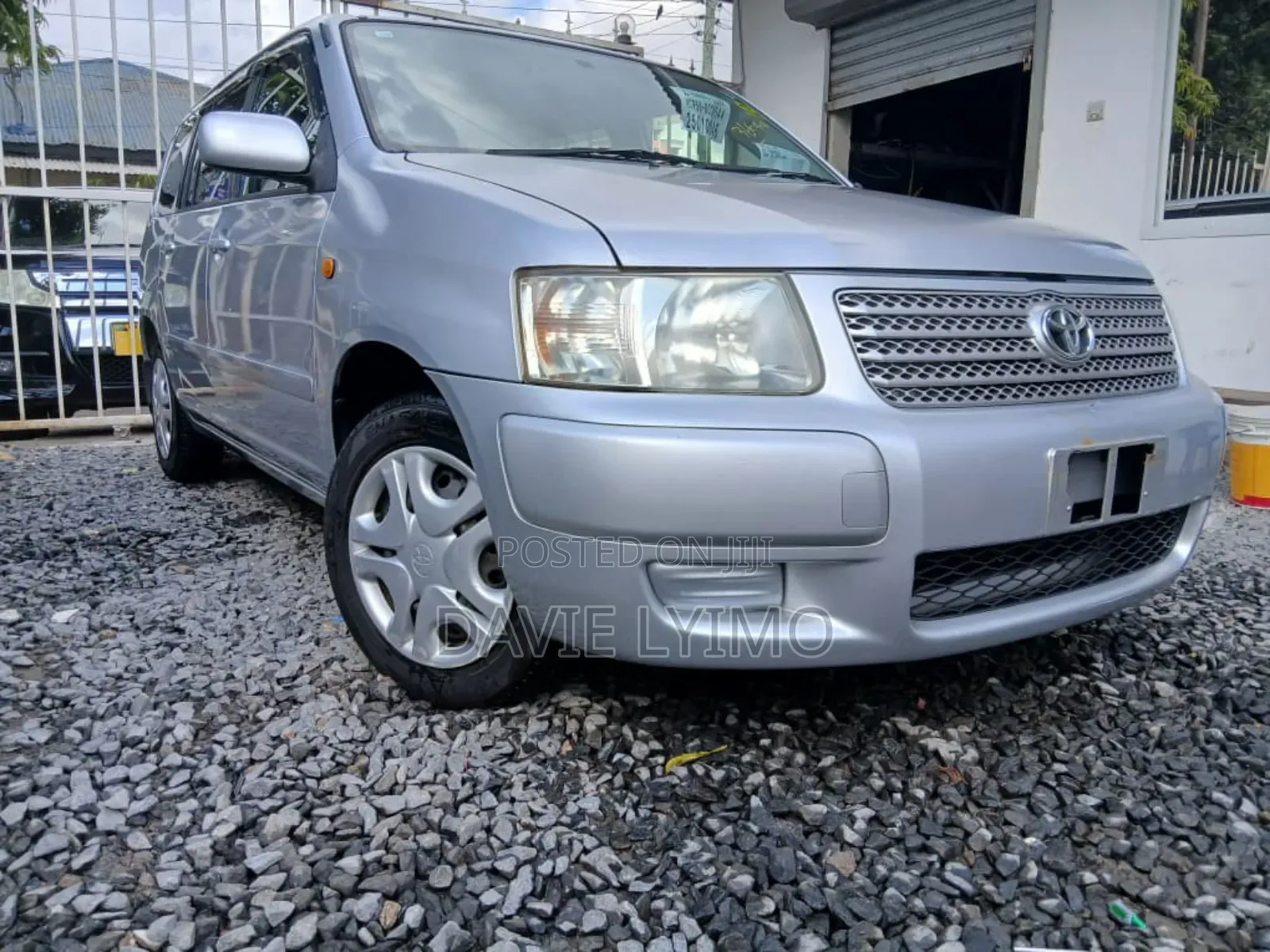 Toyota Succeed 2004 Silver