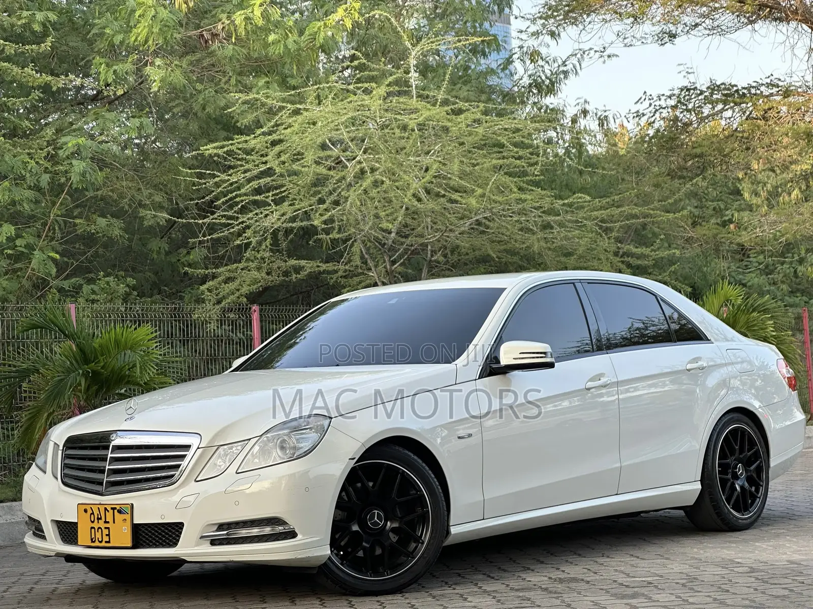 Mercedes-Benz E250 2012 White