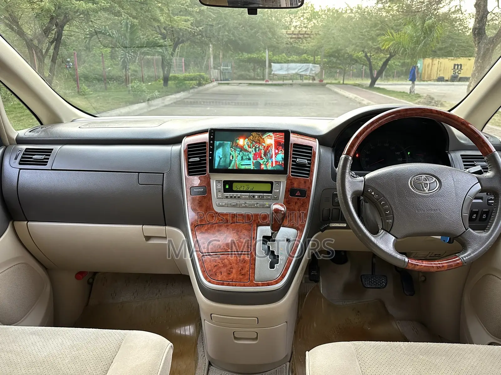 Toyota Alphard 2004 White