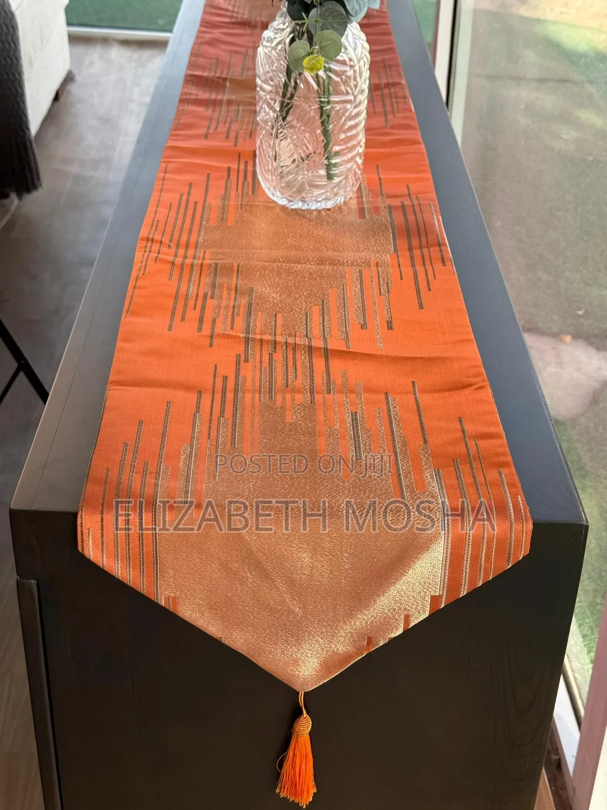 Table Runner* Size: (200*33)