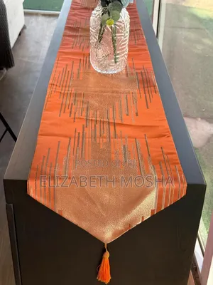 Table Runner* Size: (200*33)