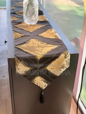Table Runner* Size: (200*33)