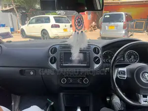 Volkswagen Tiguan 2012 Pearl