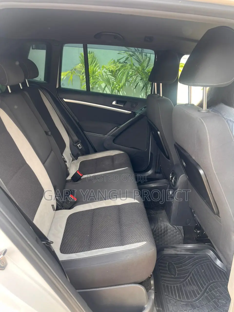 Volkswagen Tiguan 2012 Pearl