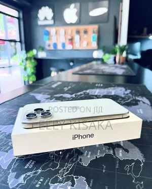 New Apple iPhone 15 Pro Max 256 GB White