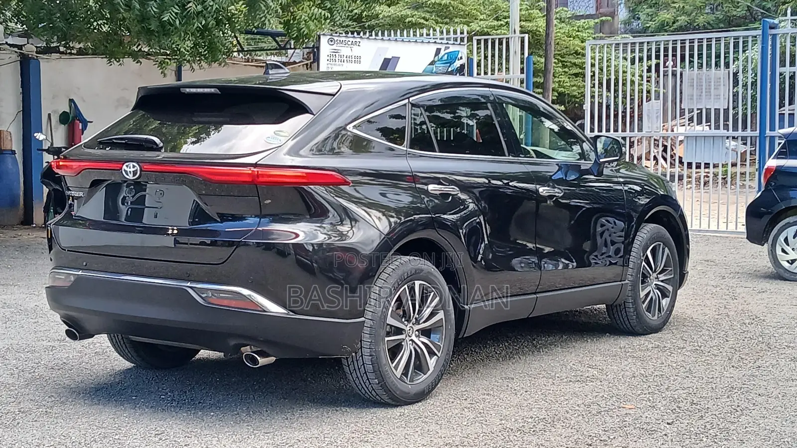 Toyota Harrier 2.0 2020 Black