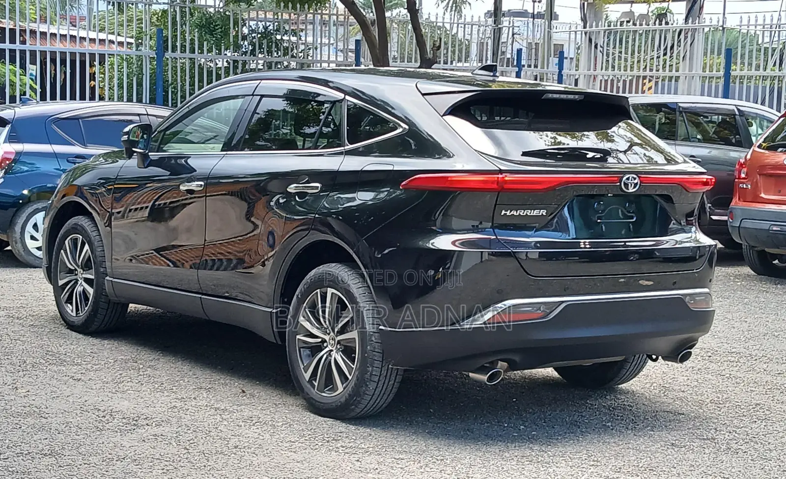 Toyota Harrier 2.0 2020 Black