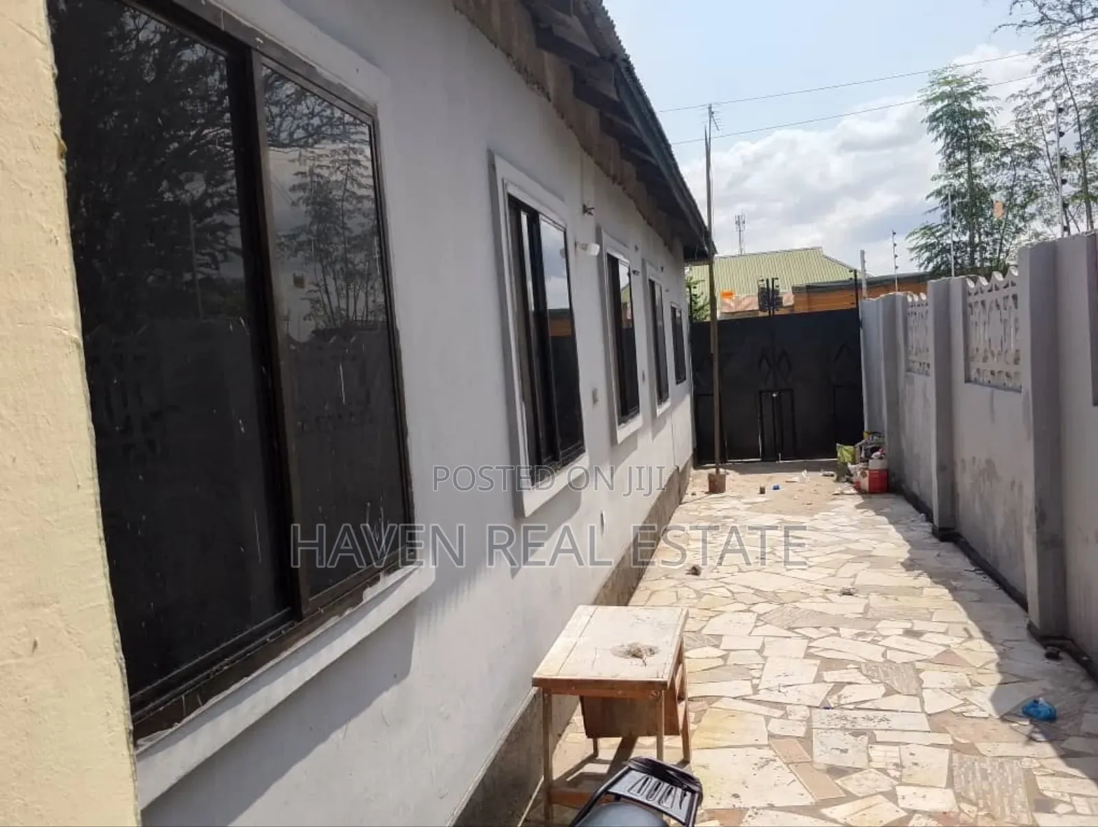 12bdrm House in Mbagala for sale