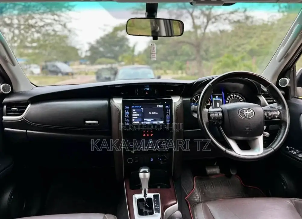 Toyota Fortuner 2018 Beige