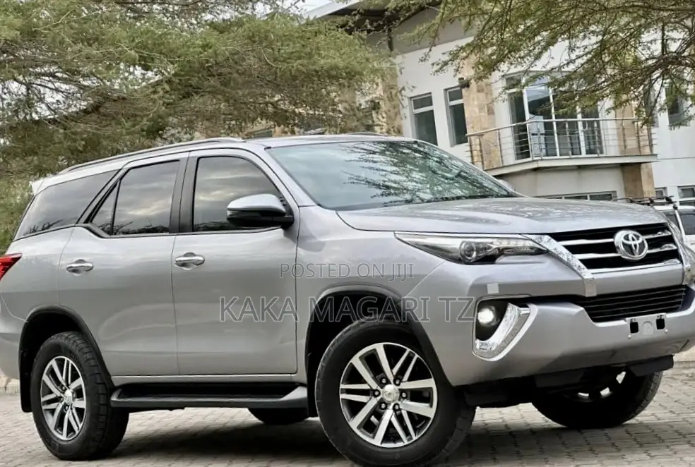 Toyota Fortuner 2018 Beige