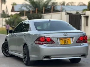 Toyota Crown 2009 Silver